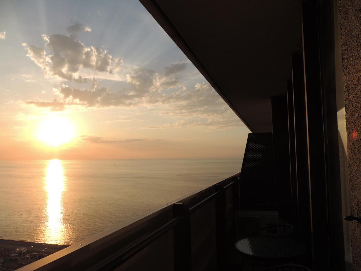 Orbi City Apartments Batumi Exterior foto